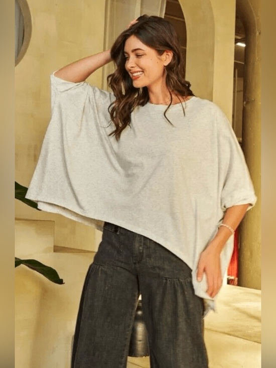 Davi & Dani Tops - Davi & Dani Oversized Kimono Sleeve Tops - Plus